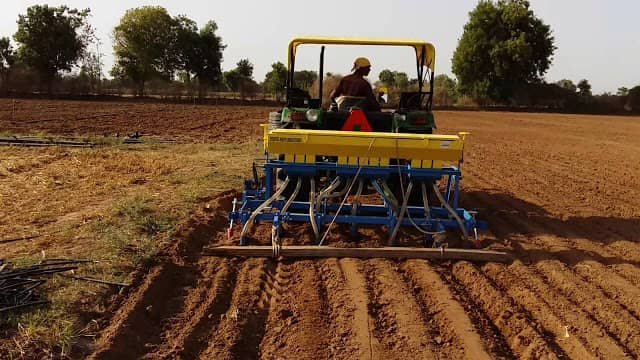 Drilling Method Of Sowing Seeds With Advantage Disadvantage Basic 